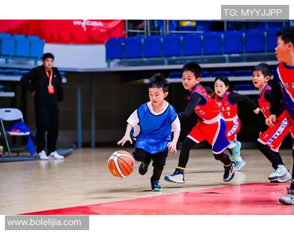 梅州篮球女明星的崛起与奋斗历程探秘，展现青春与梦想的精彩瞬间